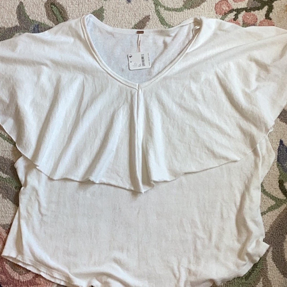 Free People. NWT white tee with bib collar.